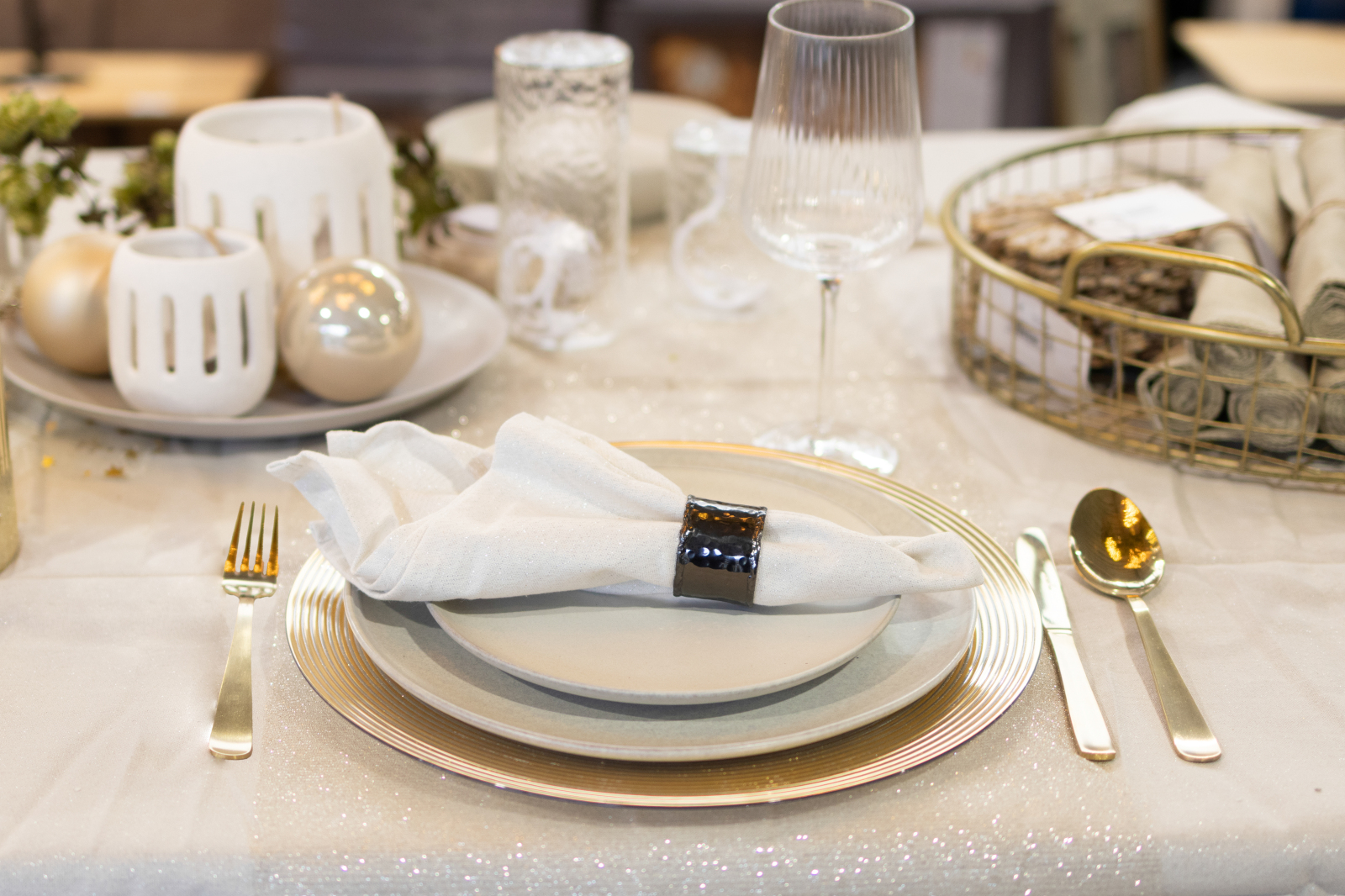 Feestelijk tafelen: zo dek je de mooiste kersttafel